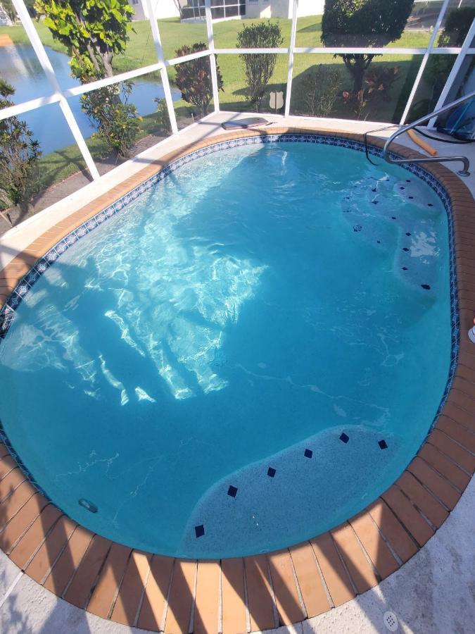 Craig House With Heated Pool On Small Lake Брадентън Екстериор снимка
